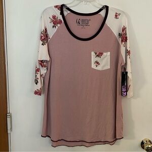 NWT go wild 3/4 sleeve floral front pocket top